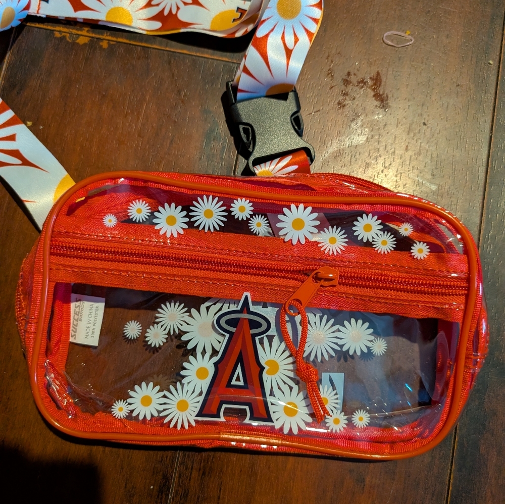 Los Angeles Angels Red and White Kids Daisy Clear Fanny Pack  NWOT